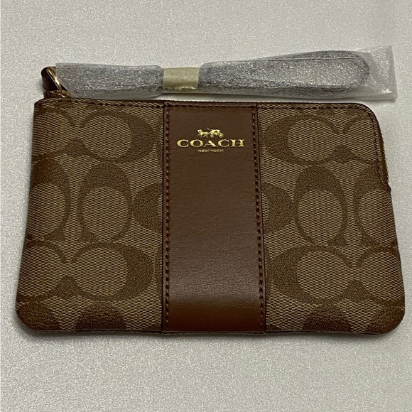 Brand New Coach Brown Wristlet With Tags - Picture 2 of 7